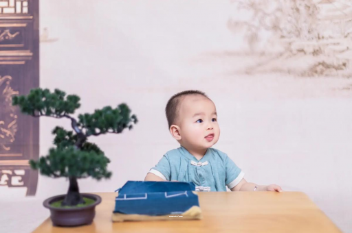 广州宝宝喊肚子疼怎么回事